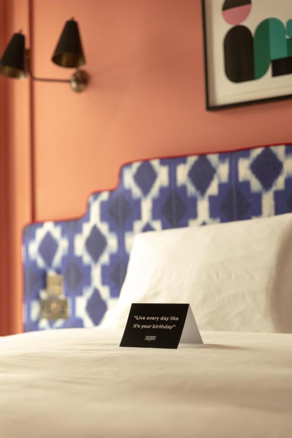 The Dean Galway Hotel Bagian luar foto